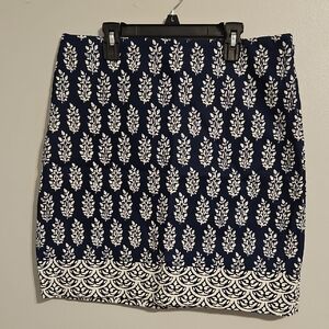 Talbots Navy and White Leaf Pattern Mini Skirt. Size 10P